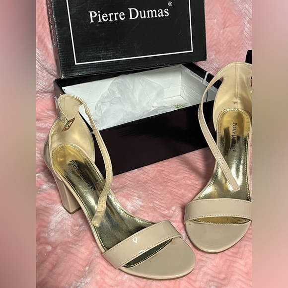 Pierre Dumas 8.5 beige strappy sandal 8.5 w/ 3” heel - Picture 1 of 9